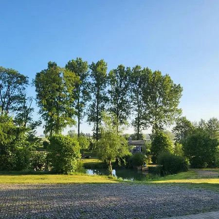 Peenehof Koeppen - Ferienwohnungen & Schlaffaesser Jordenstorf Eksteriør billede
