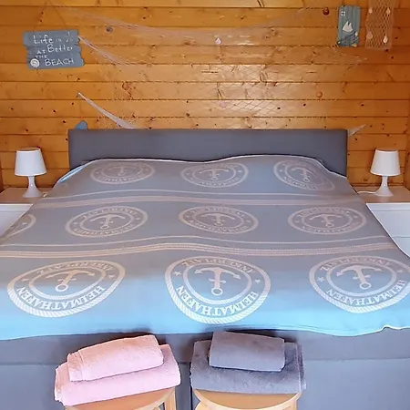 Peenehof Koeppen - Ferienwohnungen & Schlaffaesser Jordenstorf Eksteriør billede