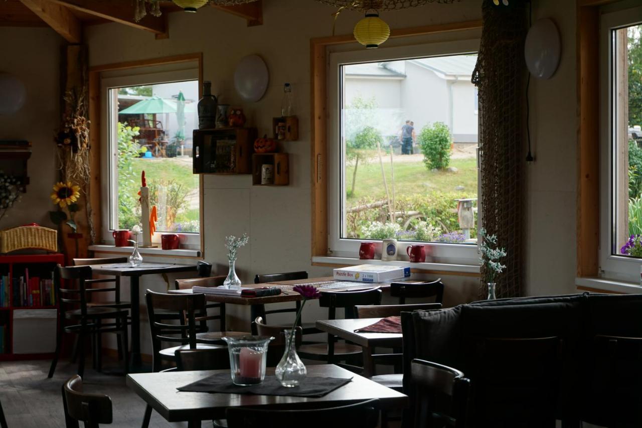 Apartment Peenehof Köppen - Ferienwohnungen&schlaffässer *