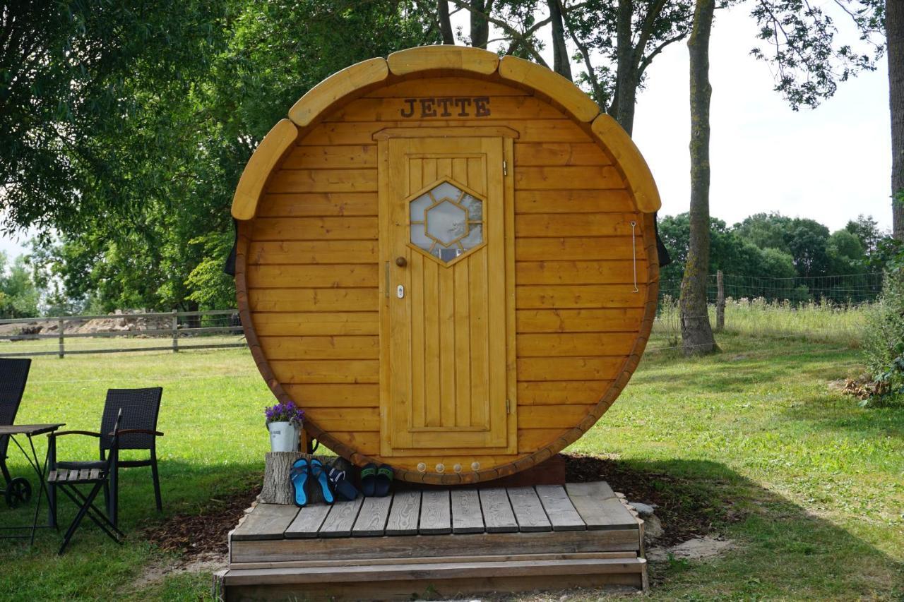 Peenehof Koeppen - & Schlaffaesser Jordenstorf