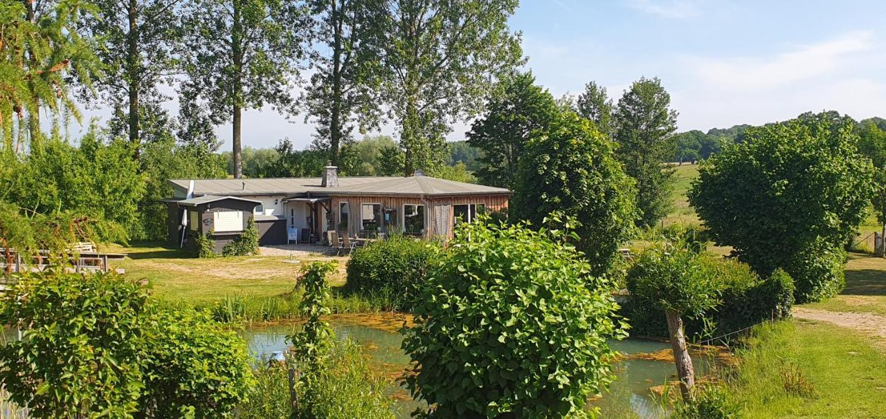 Peenehof Köppen - Ferienwohnungen&schlaffässer Apartment *