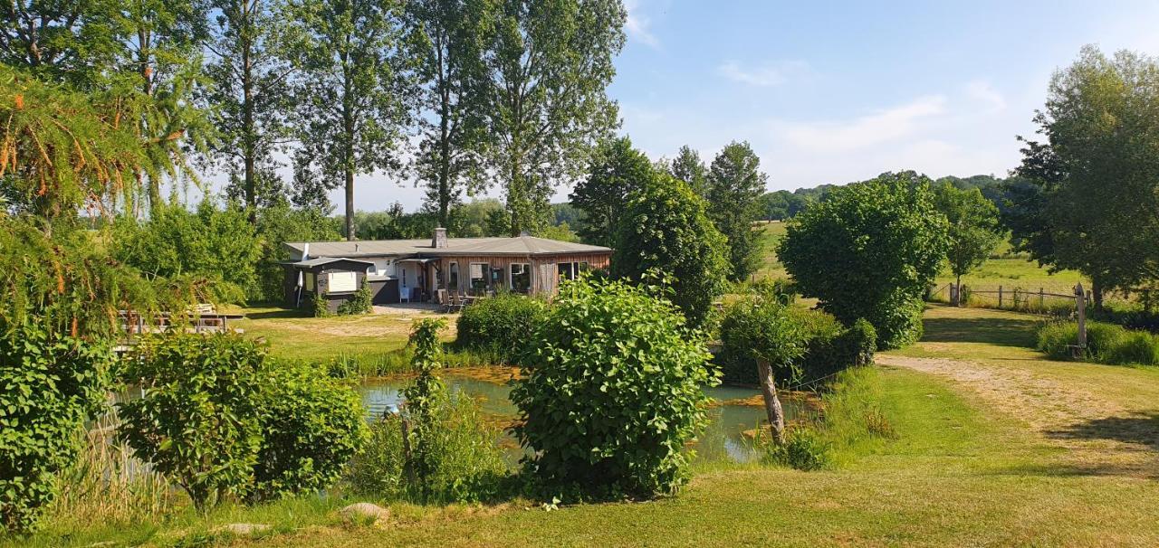 Peenehof Köppen - Ferienwohnungen&schlaffässer Apartment Jordenstorf